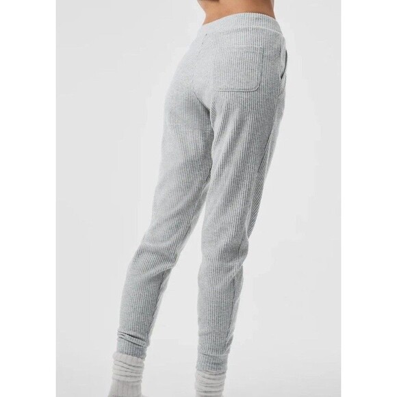 ALO Yoga Muse Ribbed Sweatpants Jogger Gray Stretch Lounge Pockets Size Medium - Picture 2 of 12